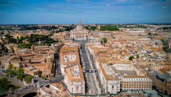 vatican-jour-ferie-shutterstock