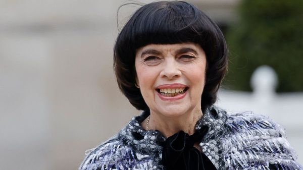 Cet hymne que Mireille Mathieu aime chanter pour se chauffer la voix avant un concert