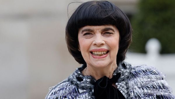 Cet hymne que Mireille Mathieu aime chanter pour se chauffer la voix avant un concert