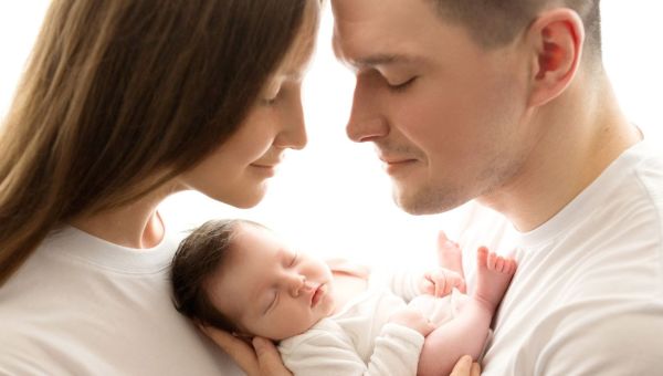 Congé de naissance : bientôt 2 mois supplémentaires par parent