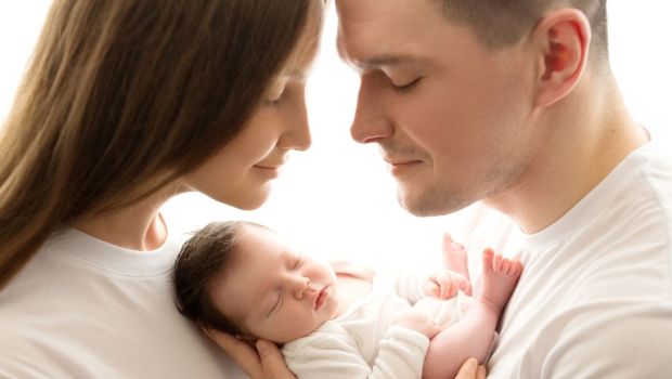 Congé de naissance : bientôt 2 mois supplémentaires par parent