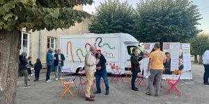 Un tour de France en van pour soutenir les petites écoles catholiques