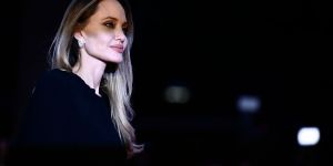 Angelina Jolie en Ukraine : “La force et la solidarité des habitants sont une leçon d’humilité”