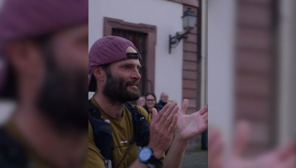 72 marathons en 72 jours : le défi fou de cet ancien participant de Koh-Lanta en hommage à sa mère