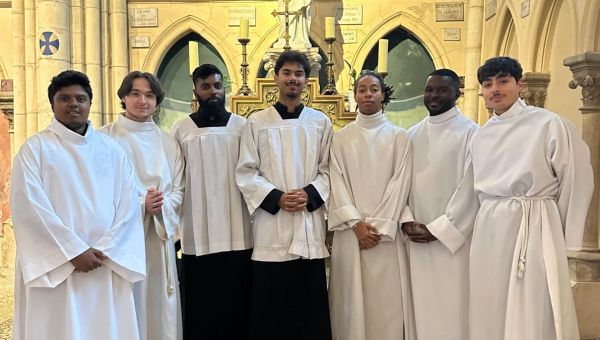 CHANT-GREGORIEN-BASILIQUE-SAINT-DENIS