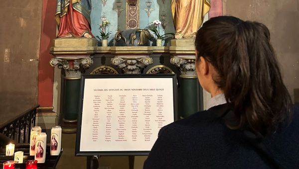 Corner Item Image - Lena, catéchumène, “retrouve” dans cette église son amie tuée au Bataclan