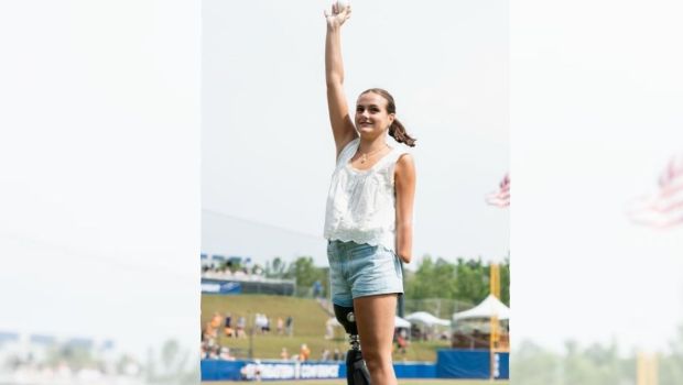 "Dieu a décidé de me sauver" : rescapée d'une attaque de requin, Lulu a transformé sa douleur en force