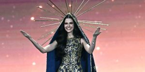 [VIDÉO] La foi s’invite sur la scène de Miss Univers
