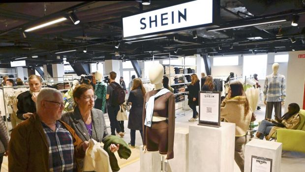 Ce que nous dit l’“ultra fast fashion” : l’achat du vide