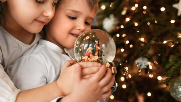 CRECHE-NATIVITE-NOEL-SHUTTERSTOCK