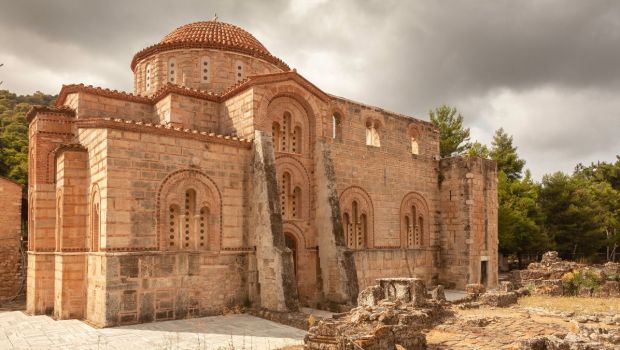 Eglise-du-monastere-de-Daphni-pres-dAthenes-Grece