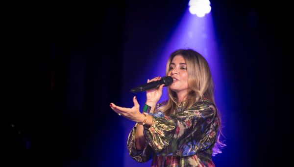 Corner Item Image - Julie Zenatti : “Quand j’entre dans une église, je ne me sens jamais seule”