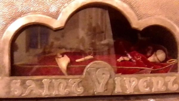 VOL-RELIQUAIRE-OLONNE-SUR-MER-DOMAINE-PUBLIC