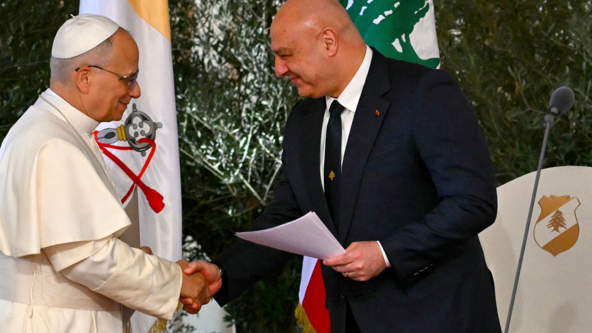 pope-leo-xiv-lebanon-president-joseph-aoun-farewell-ceremony-beirut-international-airport