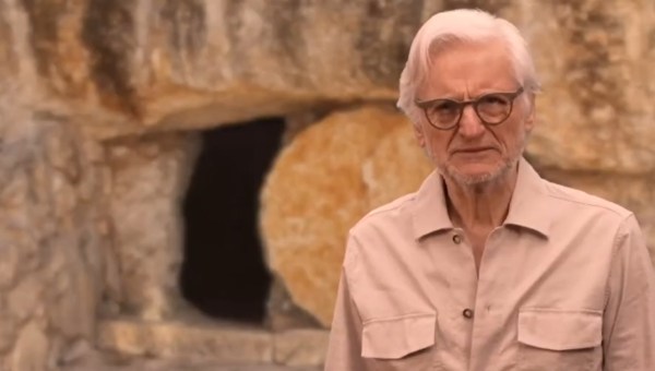 Corner Item Image - Face au Linceul de Turin, ce réalisateur britannique est passé du scepticisme à la foi