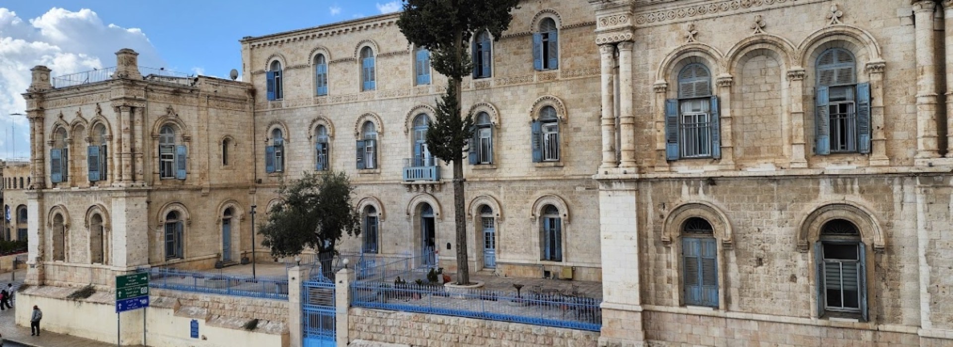 HOPITAL-SAINT-LOUIS-JERUSALEM.jpg