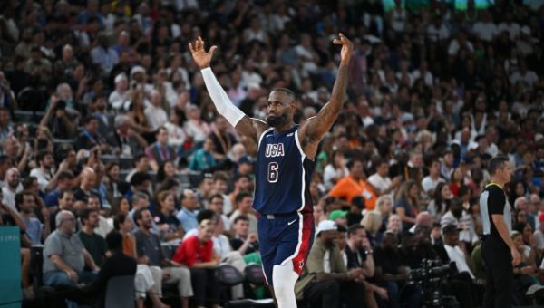 Corner Item Image - Ce moment de grâce qui a marqué la star du basket LeBron James