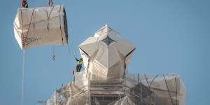 [VIDÉO] Quatre nouveaux “bras” au sommet de la Sagrada Familia