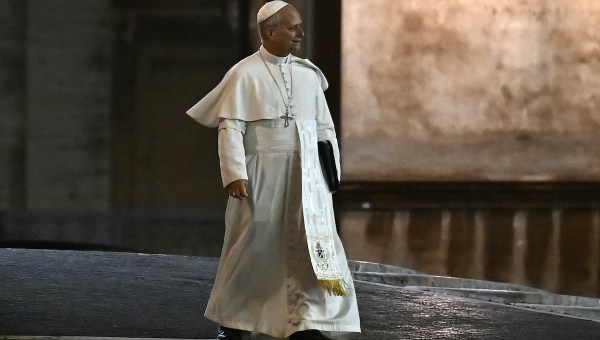 Corner Item Image - Pourquoi Léon XIV se méfie des écrans