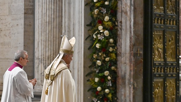 pope-leo-xiv-epiphany-closes-holy-door-jubilee2025