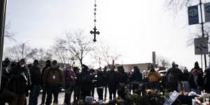 États-Unis : Mgr Coakley déplore un “climat de peur et de polarisation”