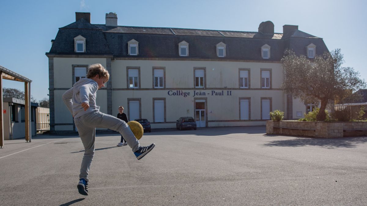 COLLEGE-CATHOLIQUE-JEAN-PAUL-II.jpg