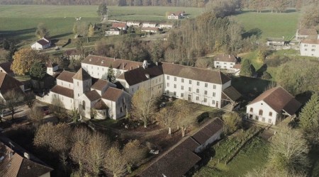 Courtefontaine, le prieuré qui revit grâce à la passion d’une famille