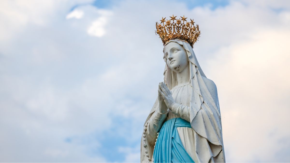 VIERGE-MARIE-LOURDES