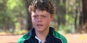 Quatre heures à la nage pour sauver sa famille : l’acte héroïque d’Austin, 13 ans
