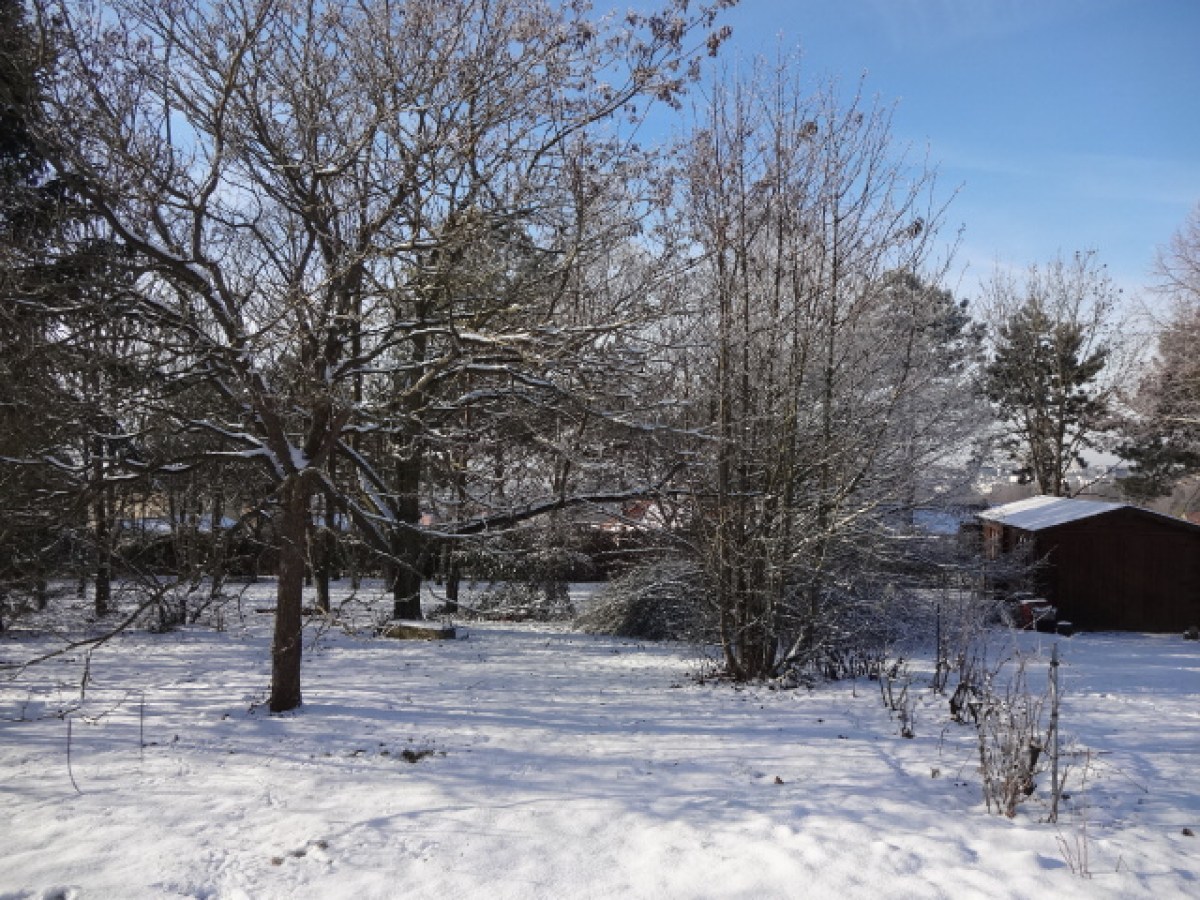 Cabane du jardin des Clarisses sous la neige