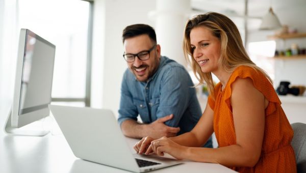 Corner Item Image - Travailler en couple : les clés d’une aventure réussie