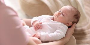 Aides financières, congés… Un rapport entend révolutionner la politique familiale en France