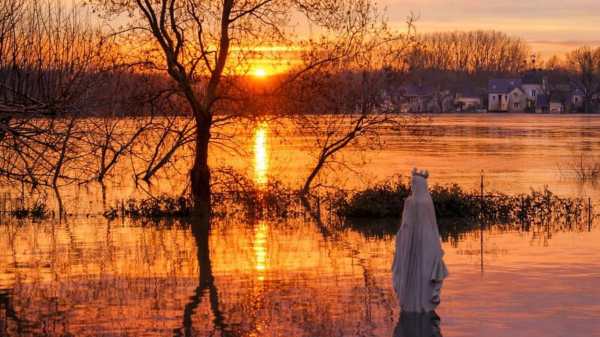 sanctuaire-behuard-vierge-marie-soleil