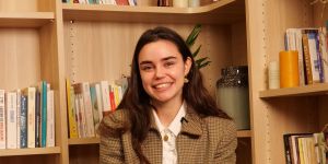 [VIDÉO] Naïs, néophyte : “Par le chant je souhaite aider à ressentir la présence de Dieu dans son cœur”