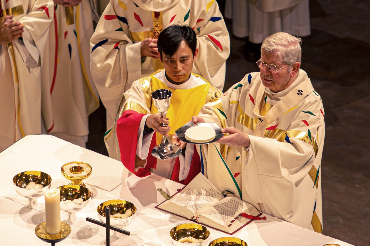 Messe de bénédiction du calice et de la patène à Notre-Dame de Paris, le 8 décembre 2025.