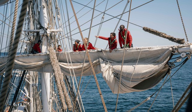 Corner Hero Image - Pour fêter ses 130 ans, le Belem embarque la jeunesse à son bord