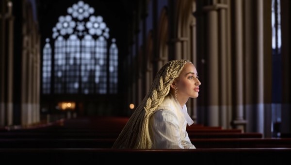 La chanteuse Monroe a été choisie pour représenter la France à l'Eurovision 2026.