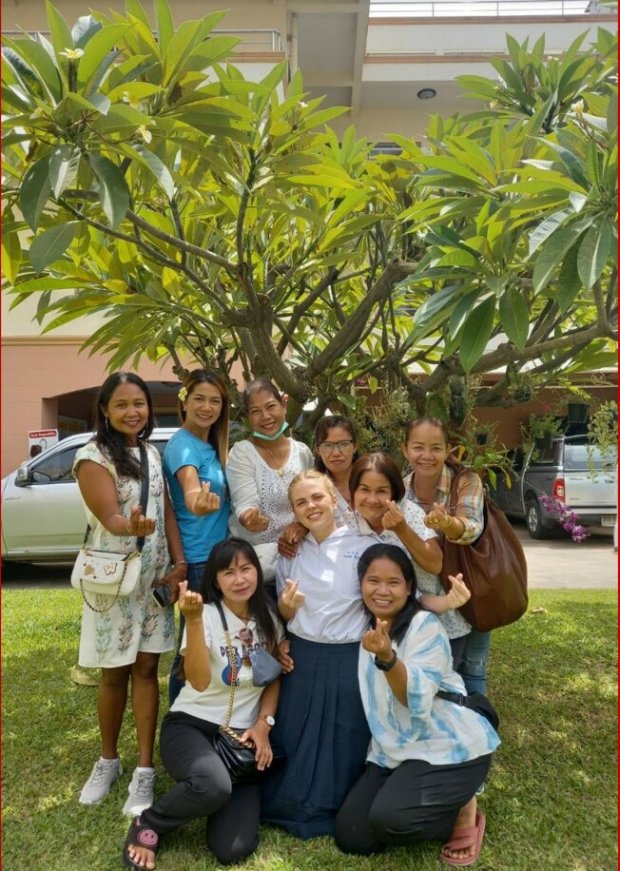 Jeanne en Thaïlande avec Fidesco.
