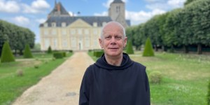 “Je prie avant chaque conseil municipal” : père Jean-Philippe Duval, moine et élu à Solesmes