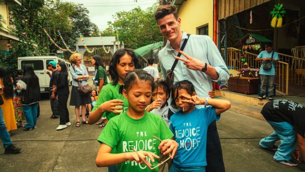 Corner Item Image - Mission humanitaire : une année de césure pas comme les autres