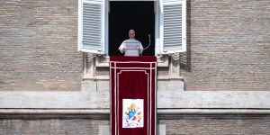 Angélus : “Jésus est la réponse de Dieu à notre soif”