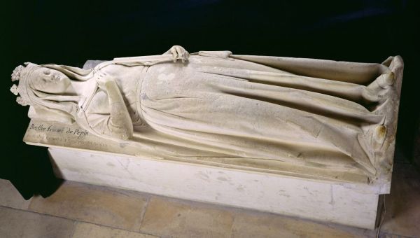 Corner Item Image - Reines, mères et stratèges : les oubliées de l’Empire carolingien