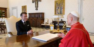 Le président Emmanuel Macron, les papes et la spiritualité