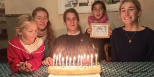 Marie et Espérance, sœurs siamoises : 28 minutes qui ont changé toute une famille