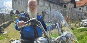 Père Niko, le franciscain motard de Slovénie