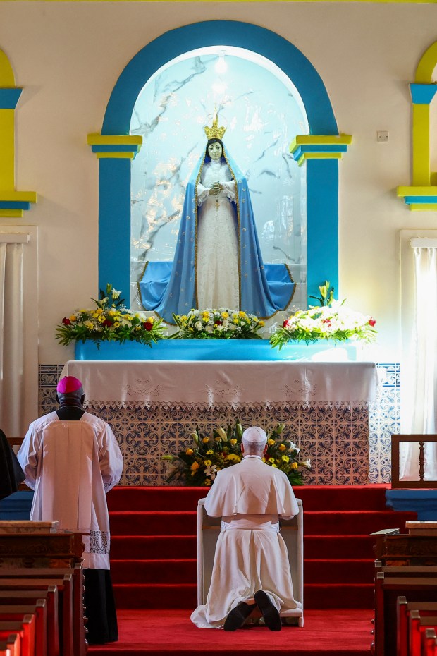 pope-leo-xiv-prays-church-of-our-lady-of-muxima