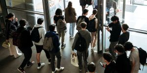“Je n’ai rien vu venir” : les enseignants démunis face à la souffrance des jeunes
