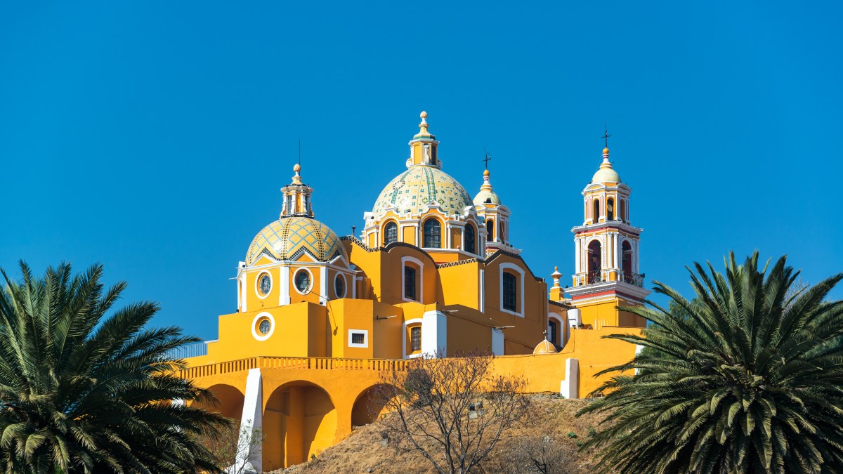 Eglise-Notre-Dame-des-Remedes-Cholula-Mexique.jpg