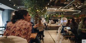 “Cafés robots” : cachez ces handicaps que nous ne saurions voir