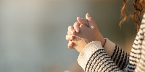 Fin de vie : grande neuvaine de prière avant le vote des députés